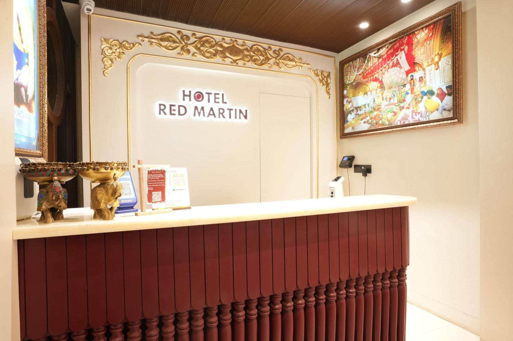 Hotel Stamps Red Martin By Eight Continents - 70 Steps From Golden Temple Amritsar Exterior foto